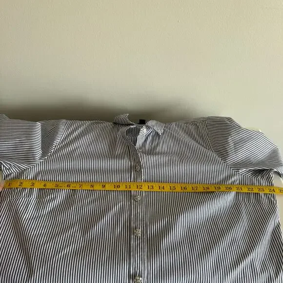 J.Crew Women Button Down Shirt Size 18 Navy White Stripe Jeweled Buttons Cotton - Picture 12 of 14
